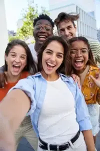 The Best Options for Addiction Treatment for Teens in School